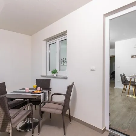 Apartment Apartments Amore Fažana