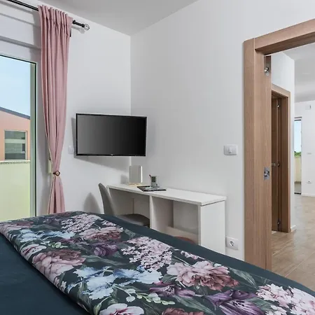 Apartments Amore Apartment *