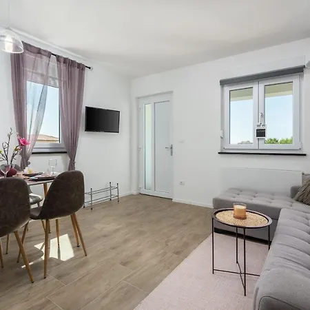 Apartments Amore *